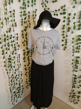 Load image into Gallery viewer, Black Pleated Skirt

